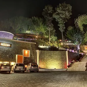 **** Resort Chhaimale Nepal